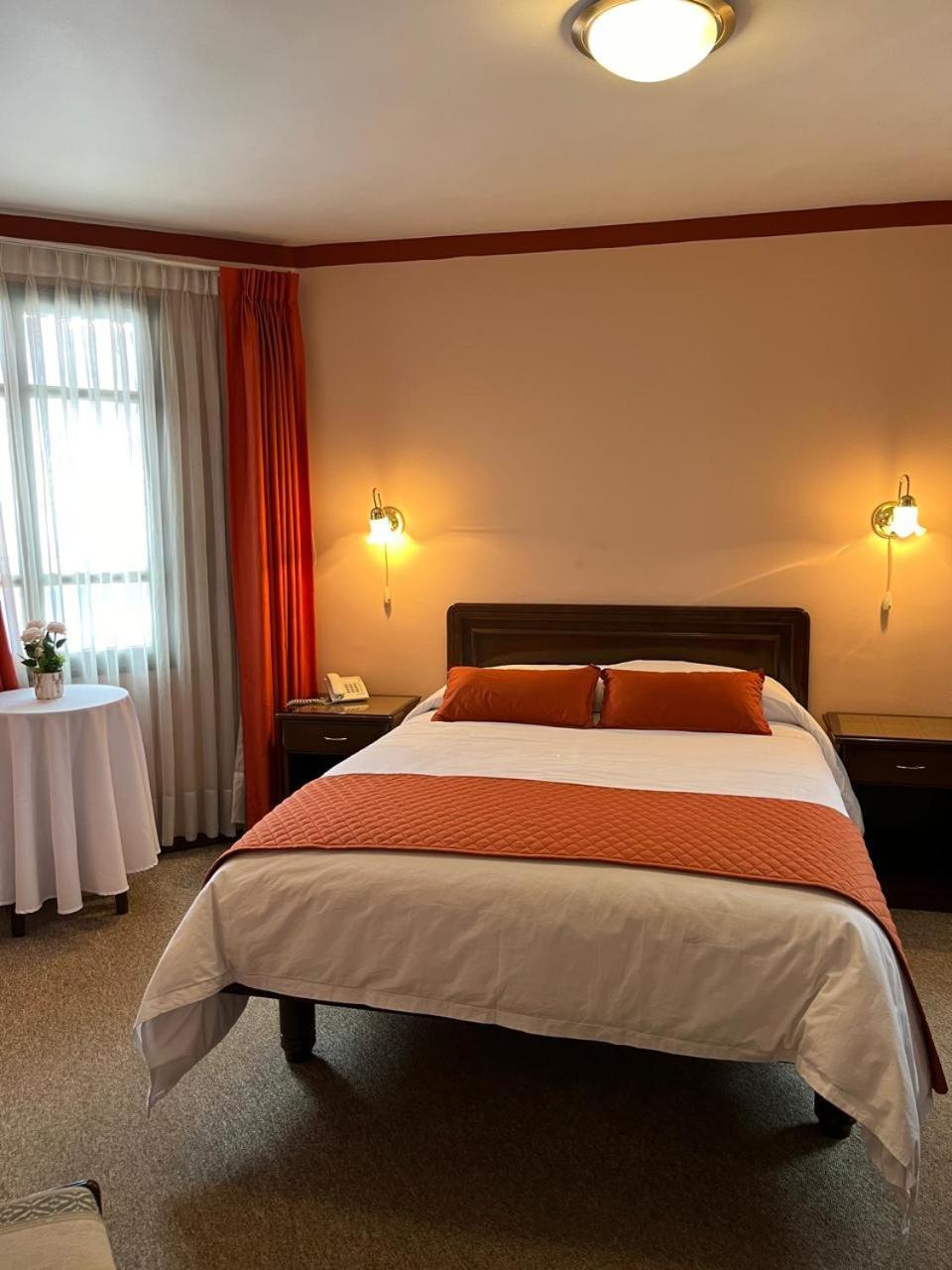 Hotel Gran Libertador Potosí Buitenkant foto